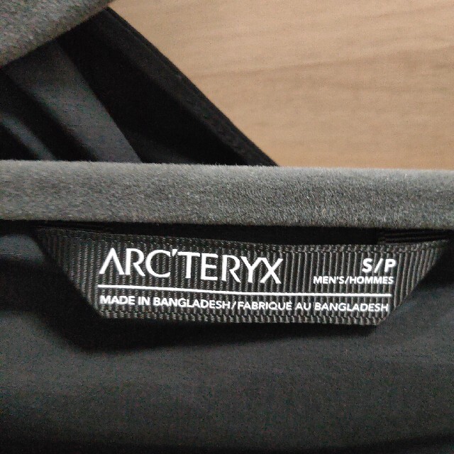 ARC'TERYX(アークテリクス)のアークテリクス  スコーミッシュフーディ　S メンズのジャケット/アウター(ナイロンジャケット)の商品写真