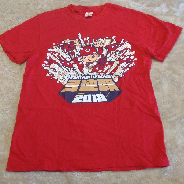 カープ　２０１８年優勝記念Ｔシャツ