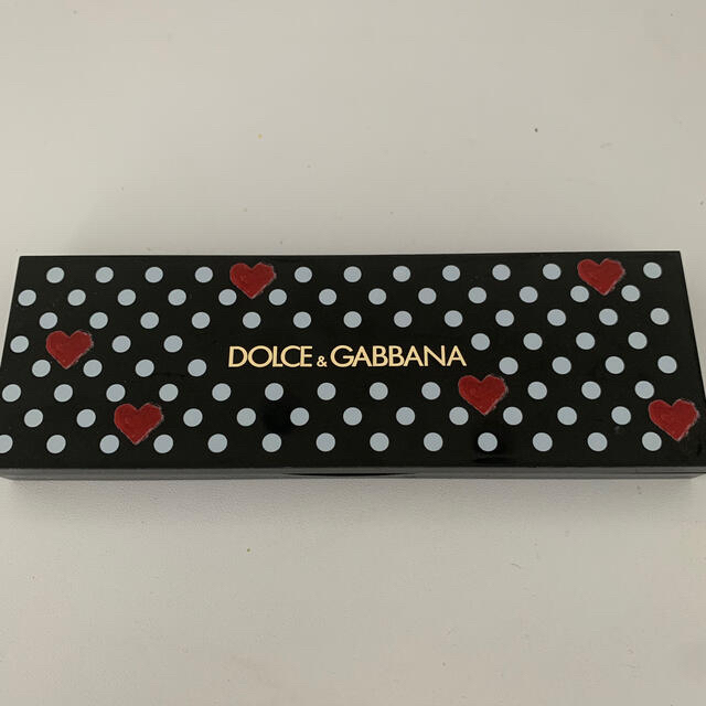 DOLCE&GABBANA(ドルチェアンドガッバーナ)の💜ころん様用💜dolce&gabbana/アイシャドウパレット　 コスメ/美容のベースメイク/化粧品(アイシャドウ)の商品写真