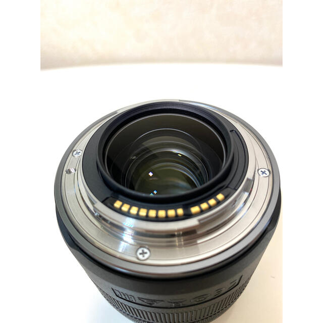 Canon(キヤノン)の美品　canon rf 35mm f1.8 macro is stm スマホ/家電/カメラのカメラ(レンズ(単焦点))の商品写真