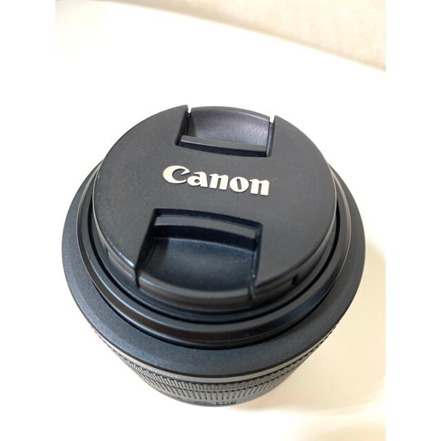 Canon(キヤノン)の美品　canon rf 35mm f1.8 macro is stm スマホ/家電/カメラのカメラ(レンズ(単焦点))の商品写真