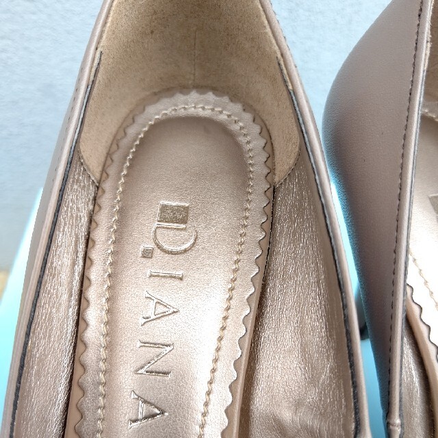DIANA(ダイアナ)の【使用感あり】ダイアナウェルフィット 21.5 レディースの靴/シューズ(ハイヒール/パンプス)の商品写真