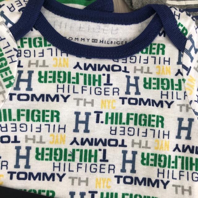 TOMMY HILFIGER(トミーヒルフィガー)のアメリカ購入トミーヒルフィガー 0〜3ヶ月ロンパース新生児セット未使用ラルフ キッズ/ベビー/マタニティのベビー服(~85cm)(ロンパース)の商品写真