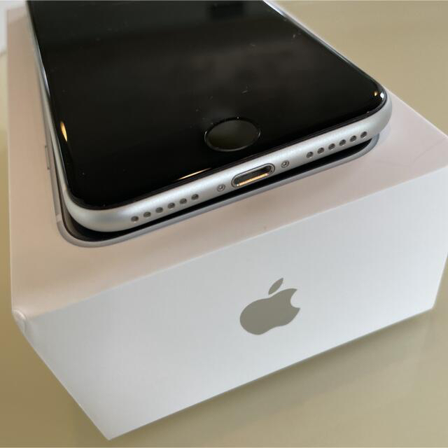 iPhone SE 第2世代 (SE2)  ホワイト128 GB SIMフリー 4