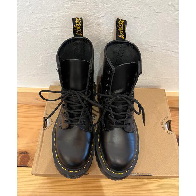 Dr.Martens(ドクターマーチン)のドクターマーチン(箱付き) レディースの靴/シューズ(ブーツ)の商品写真