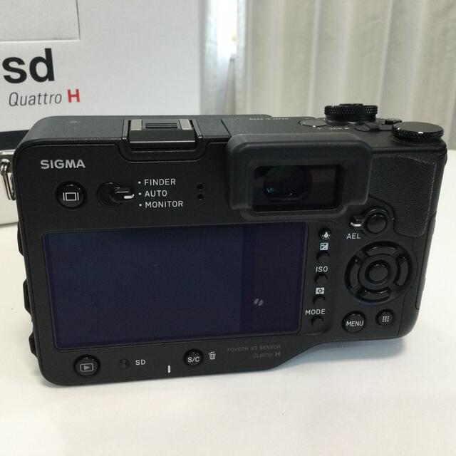 SIGMA(シグマ)のSIGMA sd QuattroH スマホ/家電/カメラのカメラ(ミラーレス一眼)の商品写真