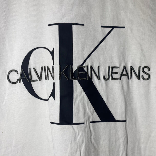 Calvin Klein(カルバンクライン)のカルバンクラインジーンズ　半袖刺繍ロゴＴシャツ  ホワイト メンズのトップス(Tシャツ/カットソー(半袖/袖なし))の商品写真