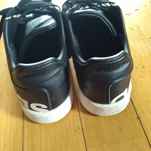 adidas(アディダス)のadidas　スニーカー　　24.5 　黒 メンズの靴/シューズ(スニーカー)の商品写真