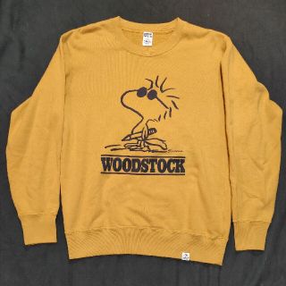 ユニクロ(UNIQLO)の【値下】ピーナッツ　長袖スエット　トレーナー　WOODSTOCK 　からし色(スウェット)