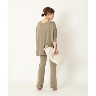信頼 Vネックプルオーバー code shake Classe Deuxieme 新品 ニット ...