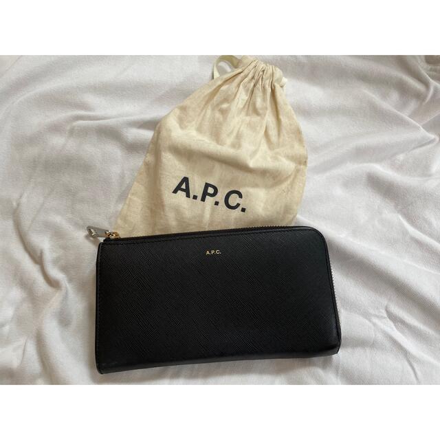 A.P.C(アーペーセー)のA.P.C. 財布 レディースのファッション小物(財布)の商品写真