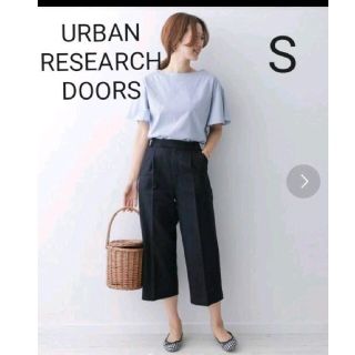 アーバンリサーチドアーズ(URBAN RESEARCH DOORS)のアーバンリサーチドアーズ　コットンリネンクロップドパンツ  36　S(クロップドパンツ)