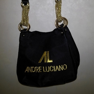 アンドレルチアーノ(ANDRE LUCIANO)の布製品のショルダーバックです(ショルダーバッグ)