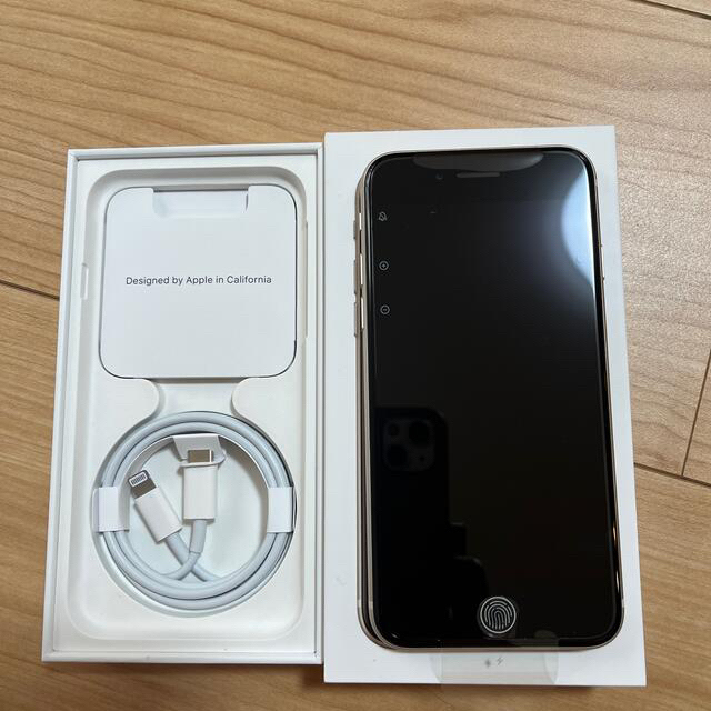 iPhone SE 第3世代 64GB スターライト iPhone SE 第3世代 64GB スターライト