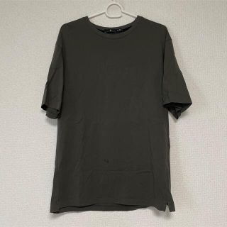 ユニクロ(UNIQLO)のUNIQLO Tシャツ(Tシャツ/カットソー(半袖/袖なし))