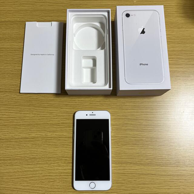 楽天モバイルau iphone8  シルバー　64GB