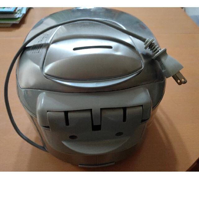 SANYO(サンヨー)の圧力ＩＨジャー炊飯器　SANYO 5.5合（お釜だけのバラ売りも応相談！） スマホ/家電/カメラの調理家電(炊飯器)の商品写真