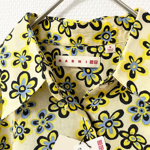 Marni(マルニ)のUNIQLO マルニ オーバーサイズシャツ（長袖） オフホワイトサイズ M レディースのトップス(シャツ/ブラウス(長袖/七分))の商品写真