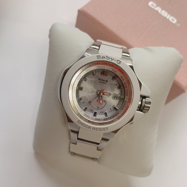 美品 CASIO カシオBaby-G 腕時計　BGA-1300