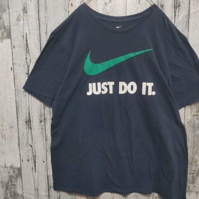 NIKE(ナイキ)の【希少カラー】NIKE ナイキ ビッグロゴプリント Tシャツ アースカラー メンズのトップス(Tシャツ/カットソー(半袖/袖なし))の商品写真