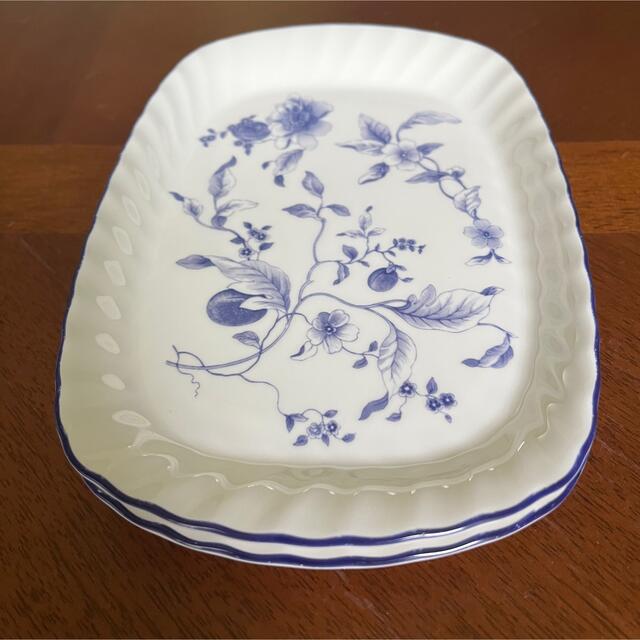 WEDGWOOD(ウェッジウッド)のウェッジウッド★ブループラム★スパイラルトレイ　2枚 インテリア/住まい/日用品のキッチン/食器(食器)の商品写真