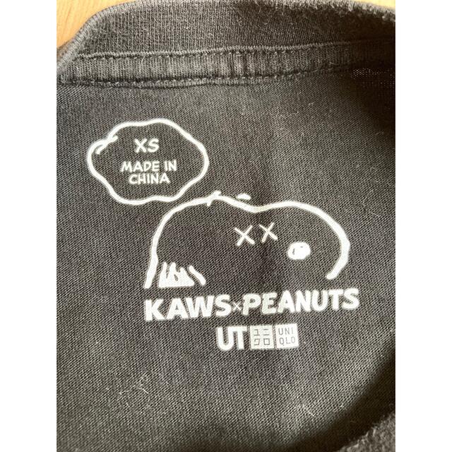 UNIQLO(ユニクロ)のTシャツ　KAWS PEANUTS コラボ　スヌーピー レディースのトップス(Tシャツ(半袖/袖なし))の商品写真