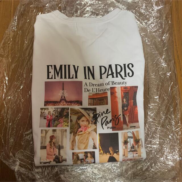 エピヌ　エミリー、パリへ行く　ロングTシャツ