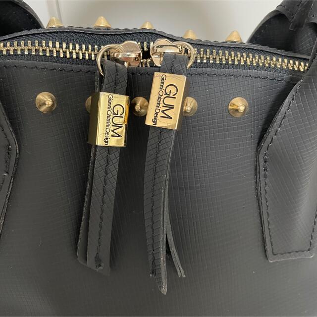 限定SALE人気 GIANNI CHIARINI PVC スタッズハーフムーンバッグ MLrj8 ...