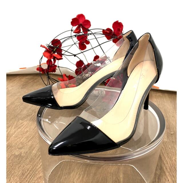 DIANA(ダイアナ)の新品　サイドクリアハイヒール　エナメルパンプス　黒　フランスインポート レディースの靴/シューズ(ハイヒール/パンプス)の商品写真