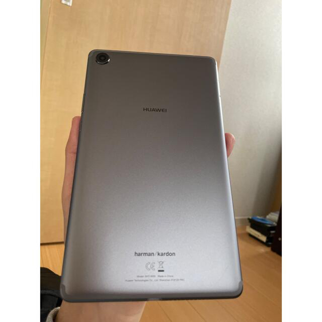 HUAWEI(ファーウェイ)のHUAWEI MediaPad M5 8.4インチ Wi-Fi版 SHT-W09 スマホ/家電/カメラのPC/タブレット(タブレット)の商品写真