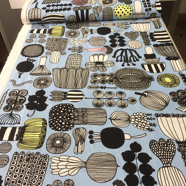 marimekko - マリメッコ生地、プータルフリンパルハート、限定色ターコイズ、145×50cmの通販 by ヨーロッパ雑貨専門インポート