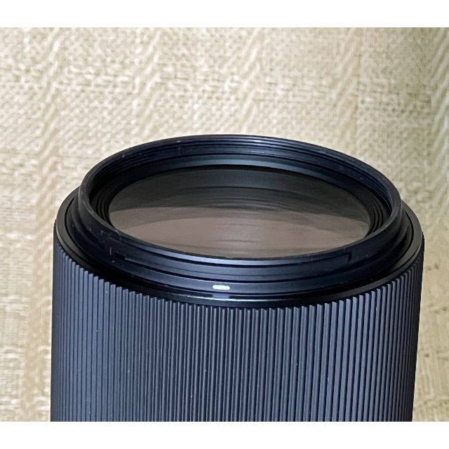 SIGMA(シグマ)の保証ありほぼ未使用シグマ105mmマクロ　F2.8 DG DN　ライカLマウント スマホ/家電/カメラのカメラ(レンズ(単焦点))の商品写真