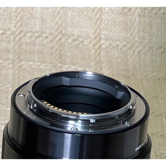 SIGMA(シグマ)の保証ありほぼ未使用シグマ105mmマクロ　F2.8 DG DN　ライカLマウント スマホ/家電/カメラのカメラ(レンズ(単焦点))の商品写真