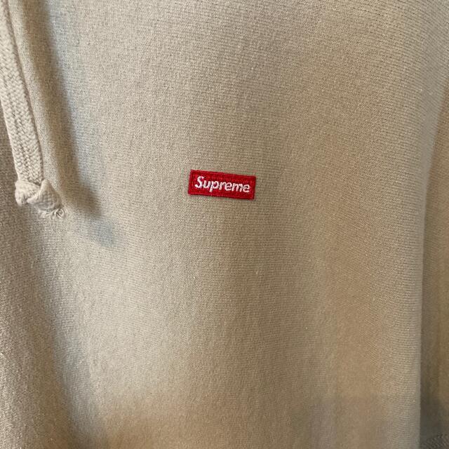 Supreme(シュプリーム)のsupremeスモールボックスロゴパーカー　 メンズのトップス(パーカー)の商品写真