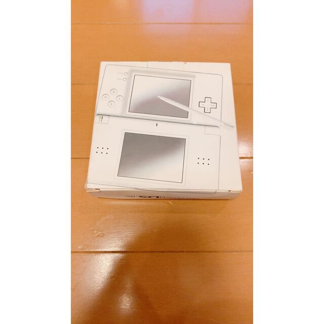 【新品 未使用】ニンテンドー ds lite 本体 クリスタルホワイト 白  エンタメ/ホビーのゲームソフト/ゲーム機本体(携帯用ゲーム機本体)の商品写真