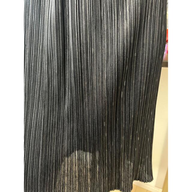 PLEATS PLEASE ISSEY MIYAKE(プリーツプリーズイッセイミヤケ)のイッセイミヤケ　プリーツプリーズ　黒水玉スカート❣️レア❣️ レディースのスカート(ロングスカート)の商品写真