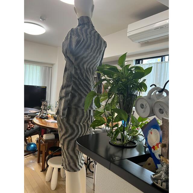 PLEATS PLEASE ISSEY MIYAKE(プリーツプリーズイッセイミヤケ)のイッセイミヤケ　プリーツプリーズ　ストール付き上下セット❣️レア❣️ レディースのトップス(カットソー(長袖/七分))の商品写真