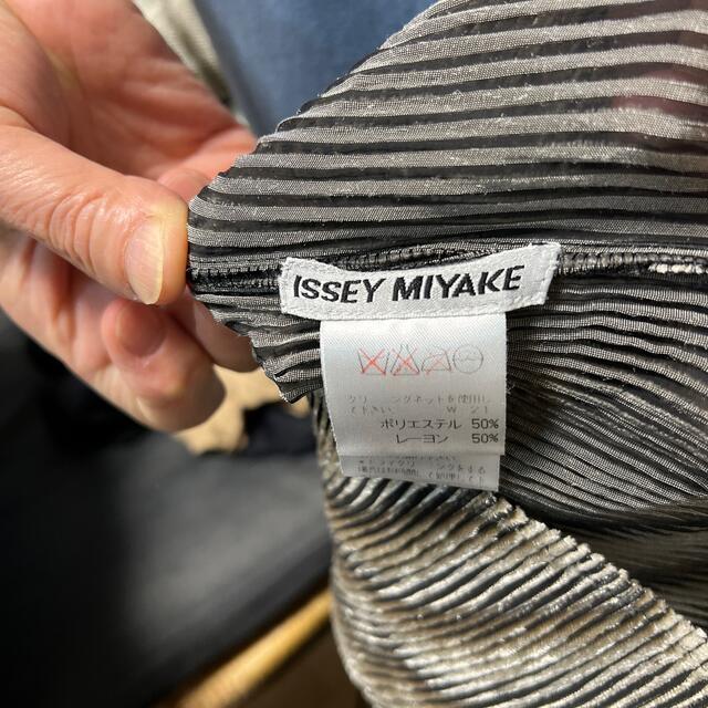 PLEATS PLEASE ISSEY MIYAKE(プリーツプリーズイッセイミヤケ)のイッセイミヤケ　プリーツプリーズ　ストール付き上下セット❣️レア❣️ レディースのトップス(カットソー(長袖/七分))の商品写真