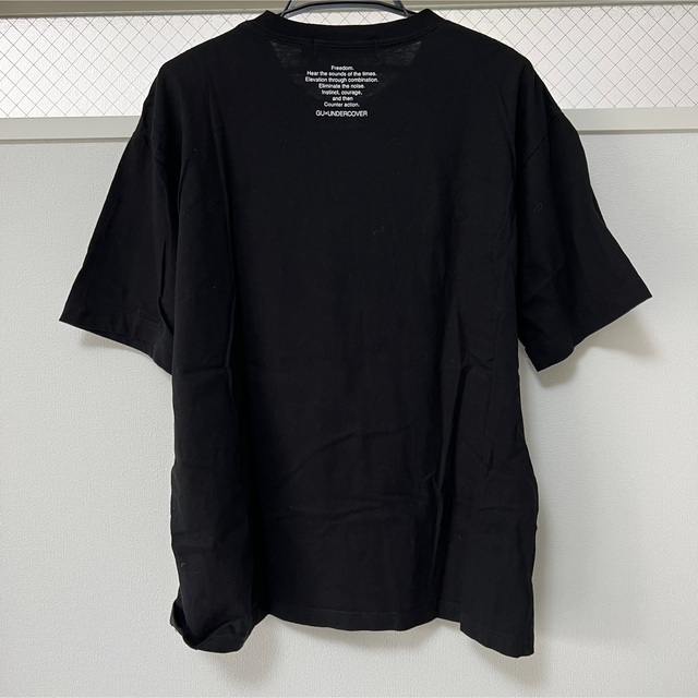 UNDERCOVER(アンダーカバー)のGU×UNDERCOVER  Tシャツ メンズのトップス(Tシャツ/カットソー(半袖/袖なし))の商品写真