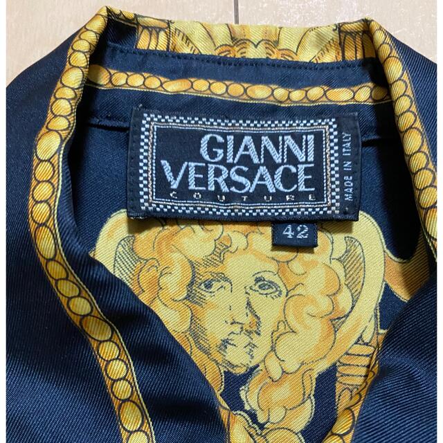 Gianni Versace(ジャンニヴェルサーチ)の未使用 VERSACE バロック バロッコ柄 シルクシャツ 42 メンズのトップス(Tシャツ/カットソー(七分/長袖))の商品写真