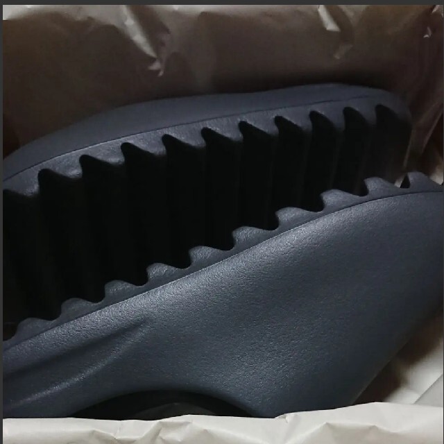 adidas YEEZY SLIDE アディダスイージースライド