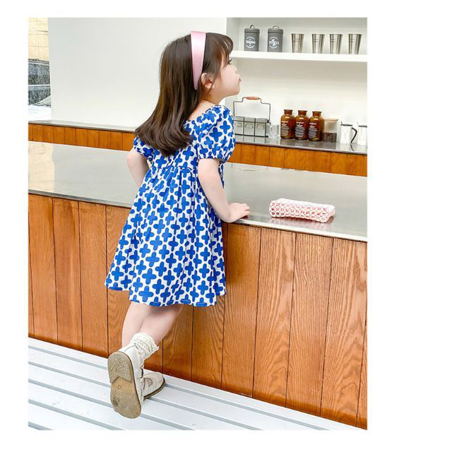 ⭐️韓国子供服 ⭐️サマードレスブルークロスプリント⭐️ワンピース⭐️100⭐️ キッズ/ベビー/マタニティのキッズ服女の子用(90cm~)(ワンピース)の商品写真