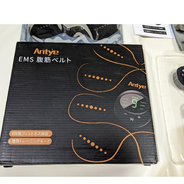 新品未使用 Antye EMS 腹筋ベルト スポーツ/アウトドアのトレーニング/エクササイズ(トレーニング用品)の商品写真