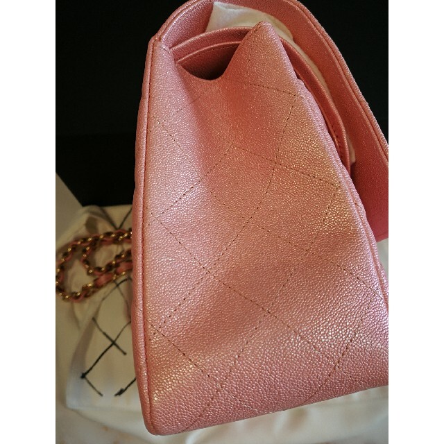 CHANEL(シャネル)のシャネル　マトラッセ　30　シャイニーピンク  ショルダーバッグ  未使用 レディースのバッグ(ショルダーバッグ)の商品写真