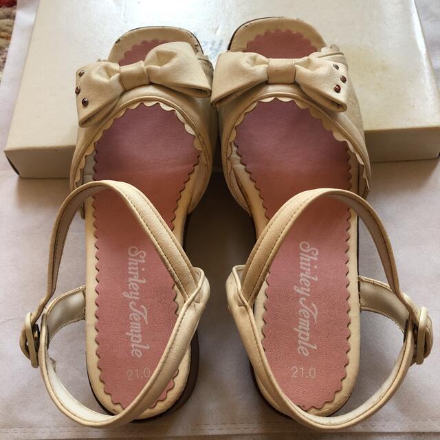 Shirley Temple(シャーリーテンプル)のガールズサンダル　ホワイト　21センチ キッズ/ベビー/マタニティのキッズ靴/シューズ(15cm~)(サンダル)の商品写真