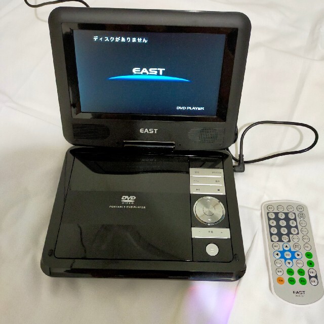 ポータブルDVDプレーヤー スマホ/家電/カメラのオーディオ機器(ポータブルプレーヤー)の商品写真