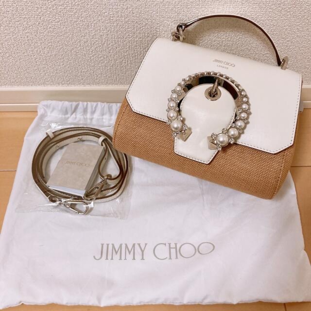 JIMMY CHOO パールバックル付きレザーショルダーバッグ