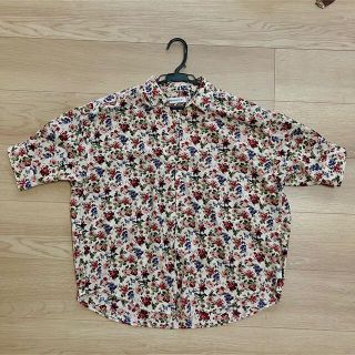 ウィゴー(WEGO)のWEGO 花柄シャツ(シャツ/ブラウス(半袖/袖なし))