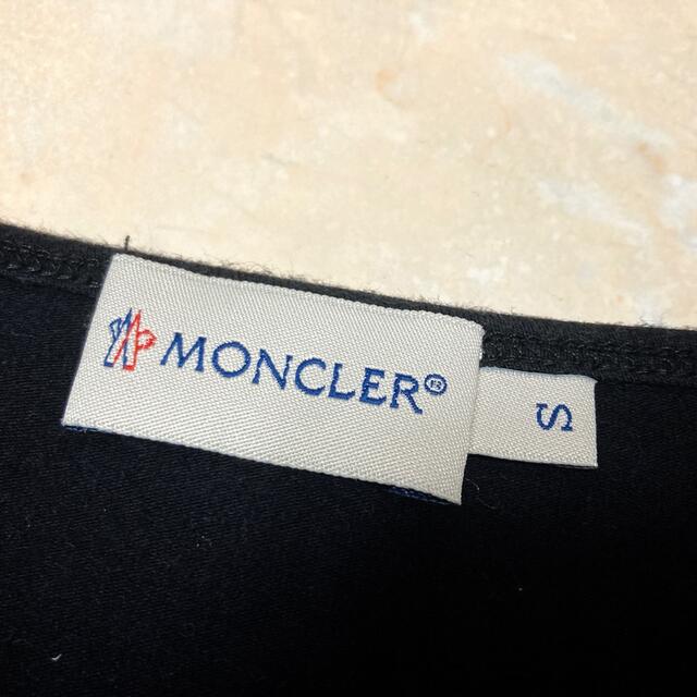 MONCLER(モンクレール)のモンクレール ロゴマーク ビジュー  Tシャツ カットソー 黒 S レディースのトップス(Tシャツ(半袖/袖なし))の商品写真