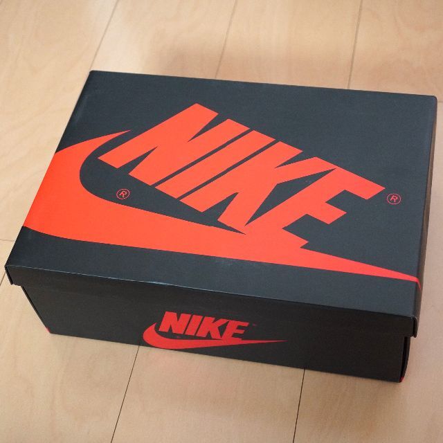 NIKE(ナイキ)のナイキ エアジョーダン1 ハイ OG ボルドー Nike Jordan 1 OG メンズの靴/シューズ(スニーカー)の商品写真
